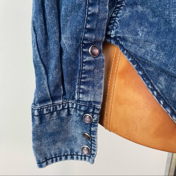 True Religion denim button front long sleeve shirt - Picture 6 of 11